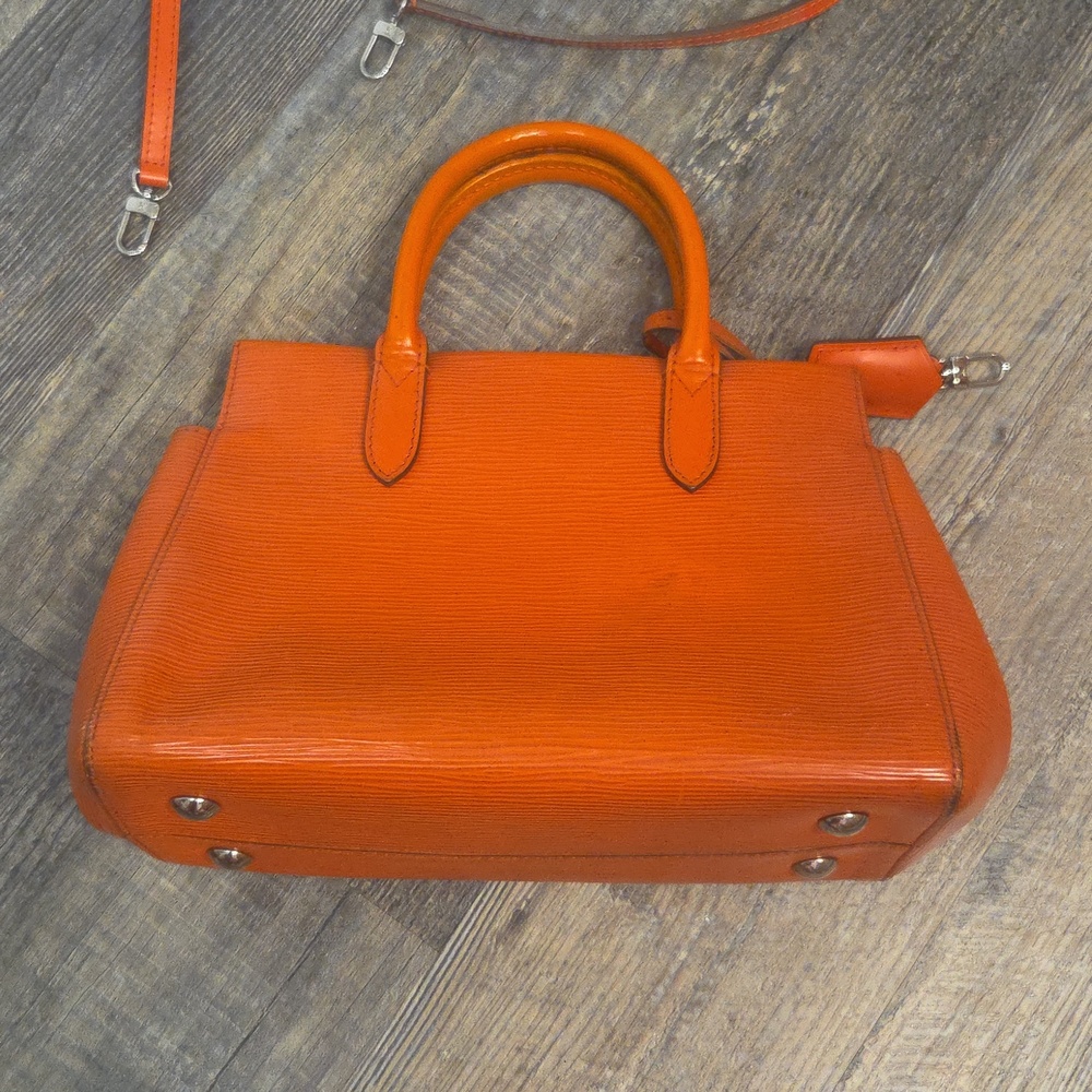 Louis Vuitton Marly MM Orange Epi Leather Crossbody Top Handle Removable Strap - Picture 8 of 17
